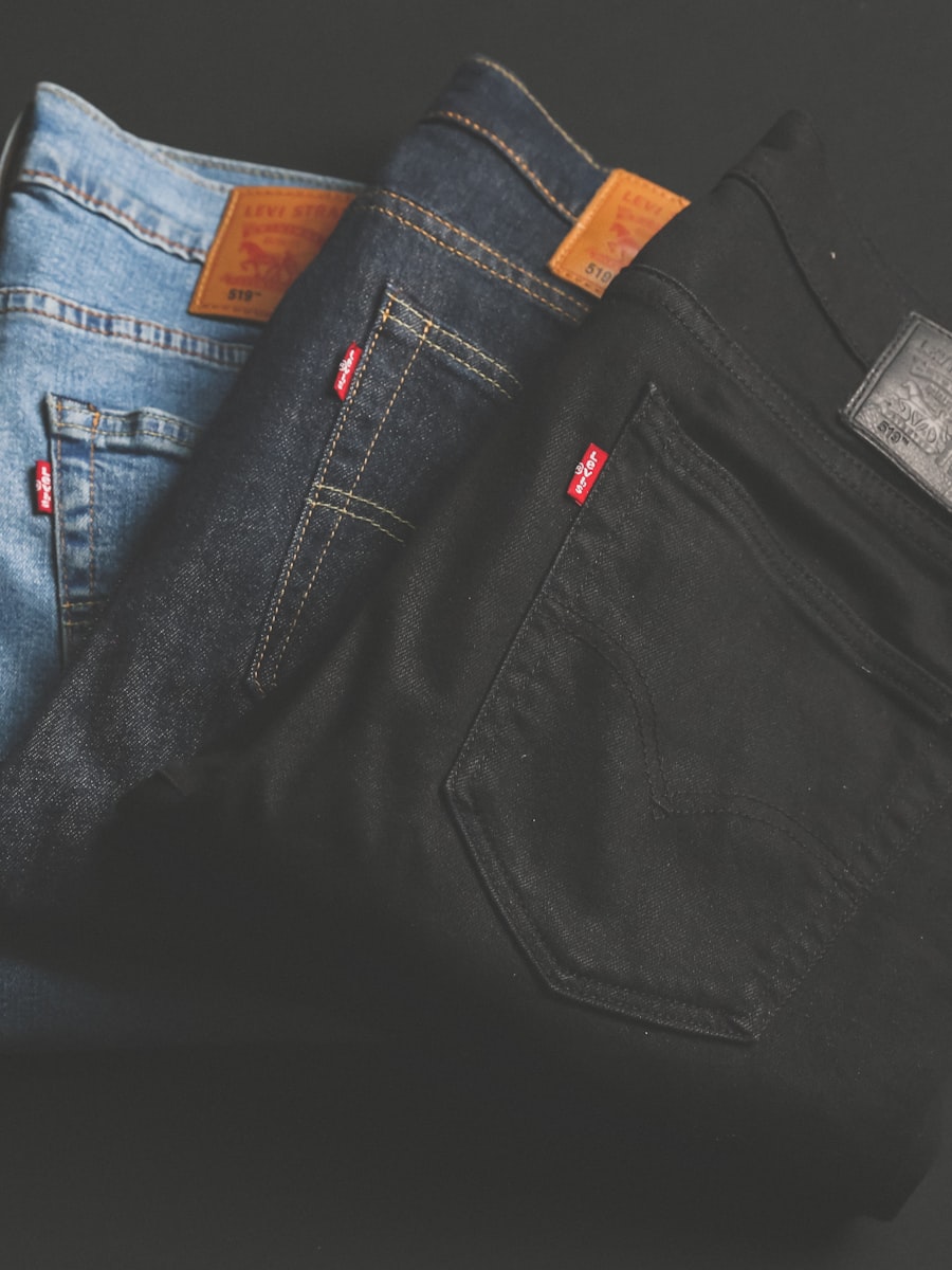 Quần jean slim fit co giãn